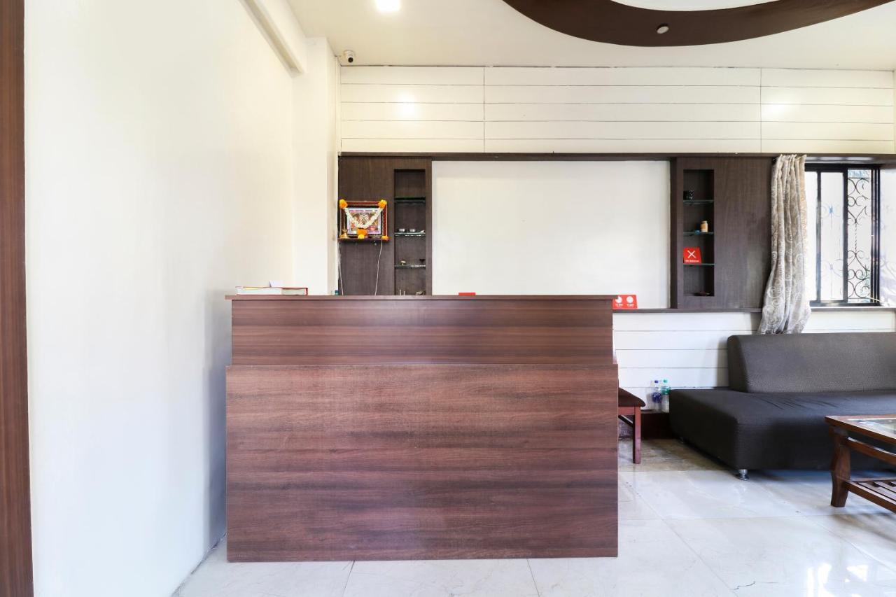 Oyo 10679 Hotel Nanashree Executive Vagholi Exteriör bild